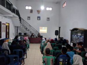Sosialisasi P4GN Bagi Pelajar Pada Kegiatan Bakti Sosial (Baksos) Ikatan Mahasiswa Kuningan (IMK) Wilayah Cirebon
