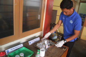 Pastikan Jajarannya Bersih Narkoba, Kesbanggpol Adakan Test Urine