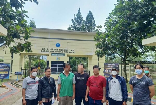 BNNK Kuningan Antar Penyalahguna Narkotika ke Balai Besar Rehabilitasi Lido Bogor