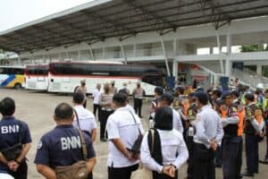 Operasi Gabungan, Puluhan Sopir Bus di Terminal Kertawangunan Ditest Urine