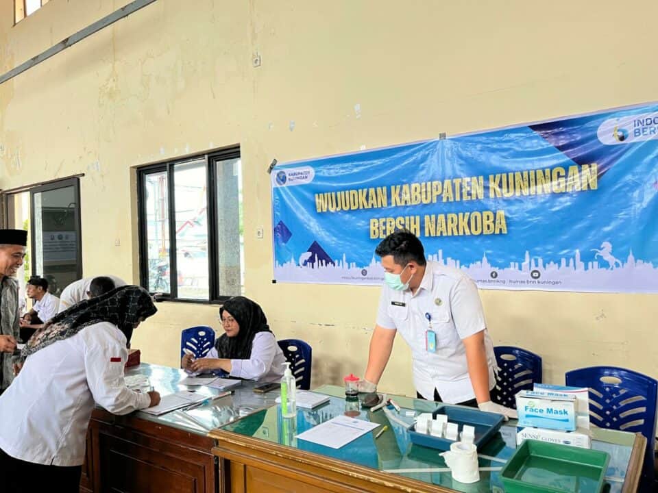Baru Saja Dilantik, Kepala BNNK Kuningan Tancap Gas Dorong Desa Luragung Landeuh Jadi Desa Bersinar Baru Saja Dilantik, Kepala BNNK Kuningan Tancap Gas Dorong Desa Luragung Landeuh Jadi Desa Bersinar